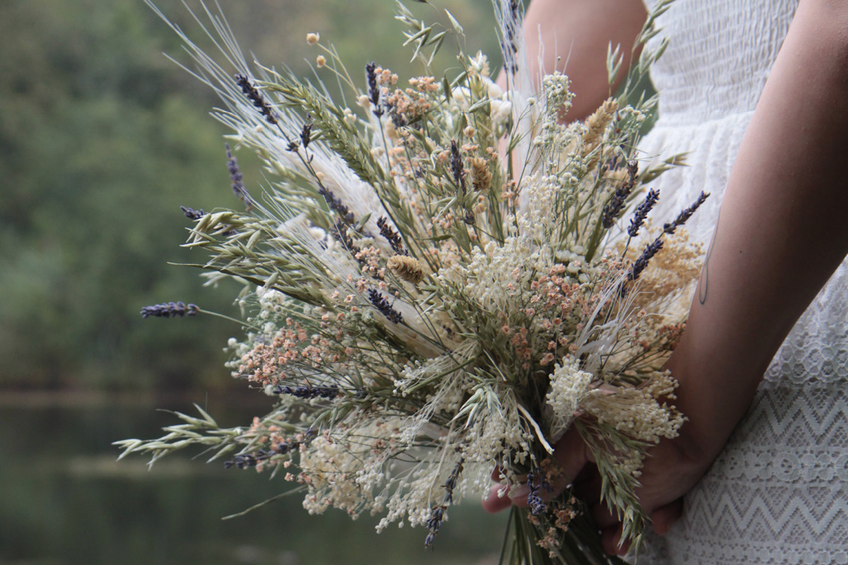 Blumenstrauss mit Trockenblumen für Hochzeiten in Stansstad