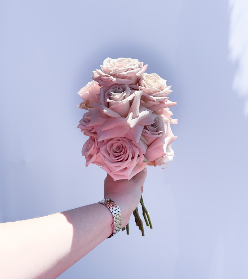 Blumengalerie-Shop-Hochzeitspaket-Brautstrauss-Rosen.jpg