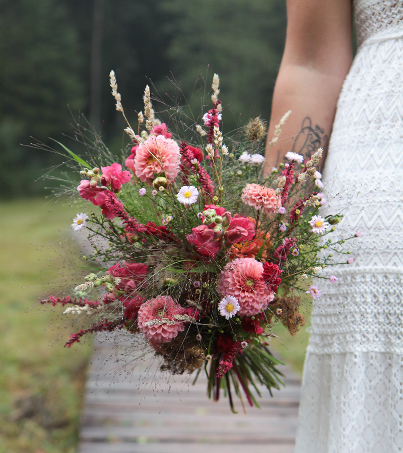 Blumengalerie-Hochzeit-Brautpaar-03